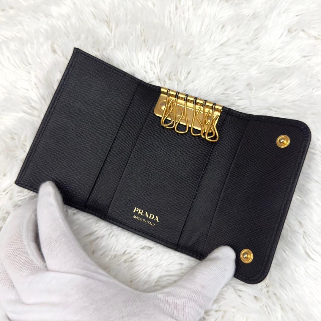 美品⭐️PRADA プラダ サフィアーノレザー キーケース 6連 ゴールド金具