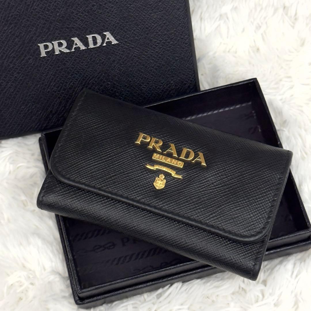 美品⭐️PRADA プラダ サフィアーノレザー キーケース 6連 ゴールド金具