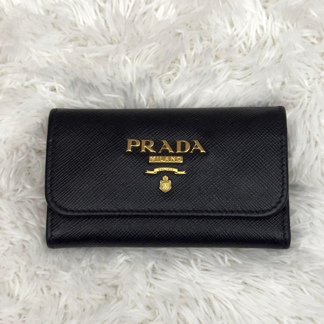 美品⭐️PRADA プラダ サフィアーノレザー キーケース 6連 ゴールド金具