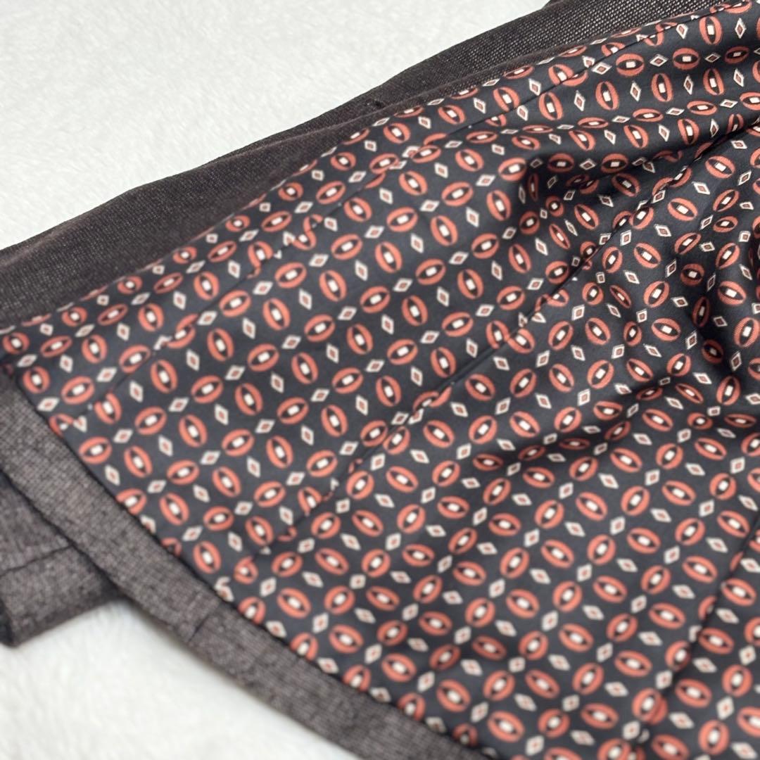 新品　未使用　アクアスキュータム　ロロピアーナ　パンツスーツ　絹