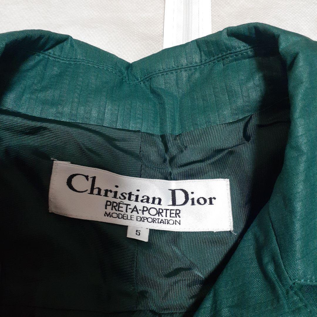 Christian Dior 薄手コートベルト付き、色グリーン、サイズ５