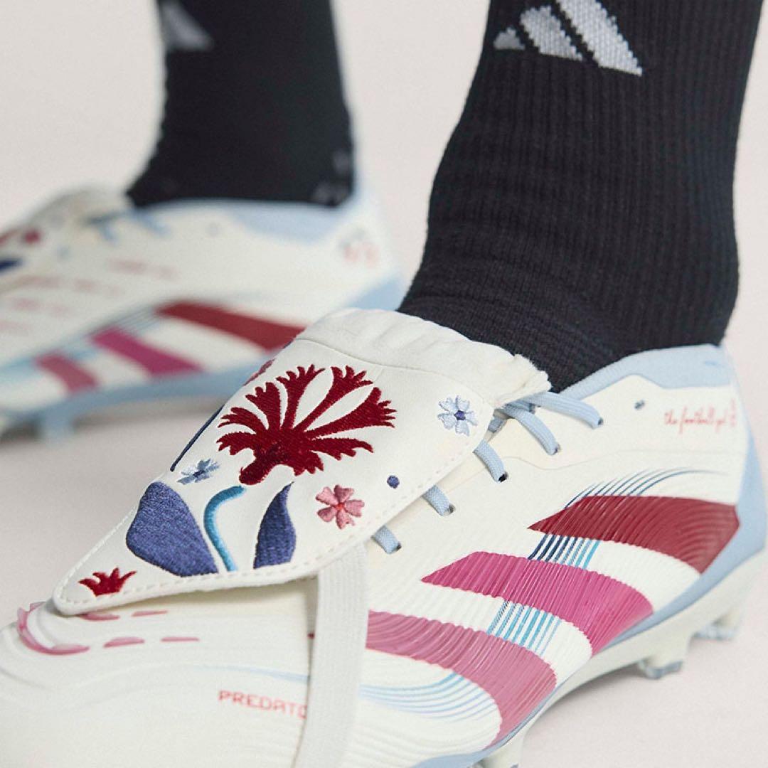 【限定】アディダス　プレデター ELITE The Football Gal