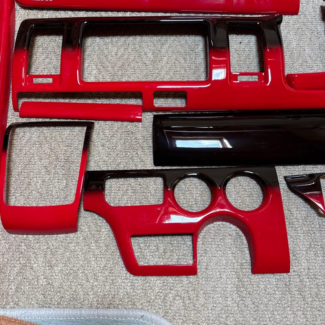 ハイエース　200系 DX ヘリオス 内装トリムパーツ 赤黒セット