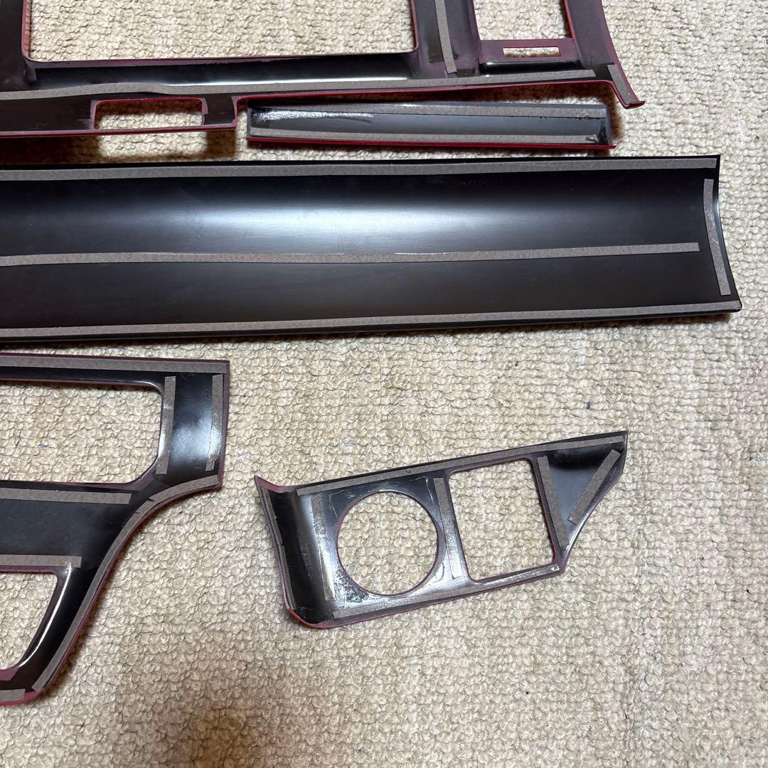 ハイエース　200系 DX ヘリオス 内装トリムパーツ 赤黒セット