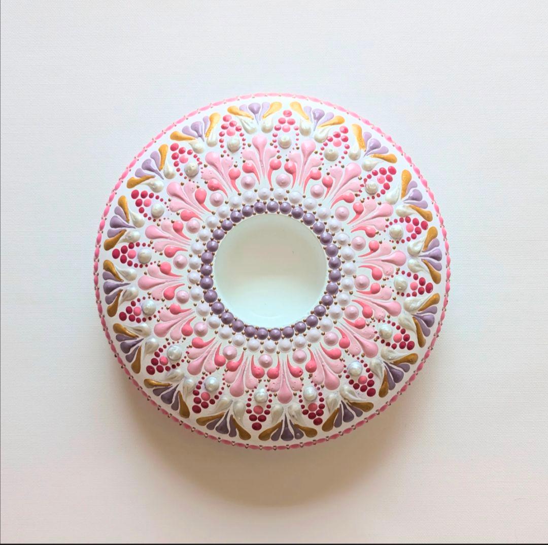 装飾的なキャンドルホルダー