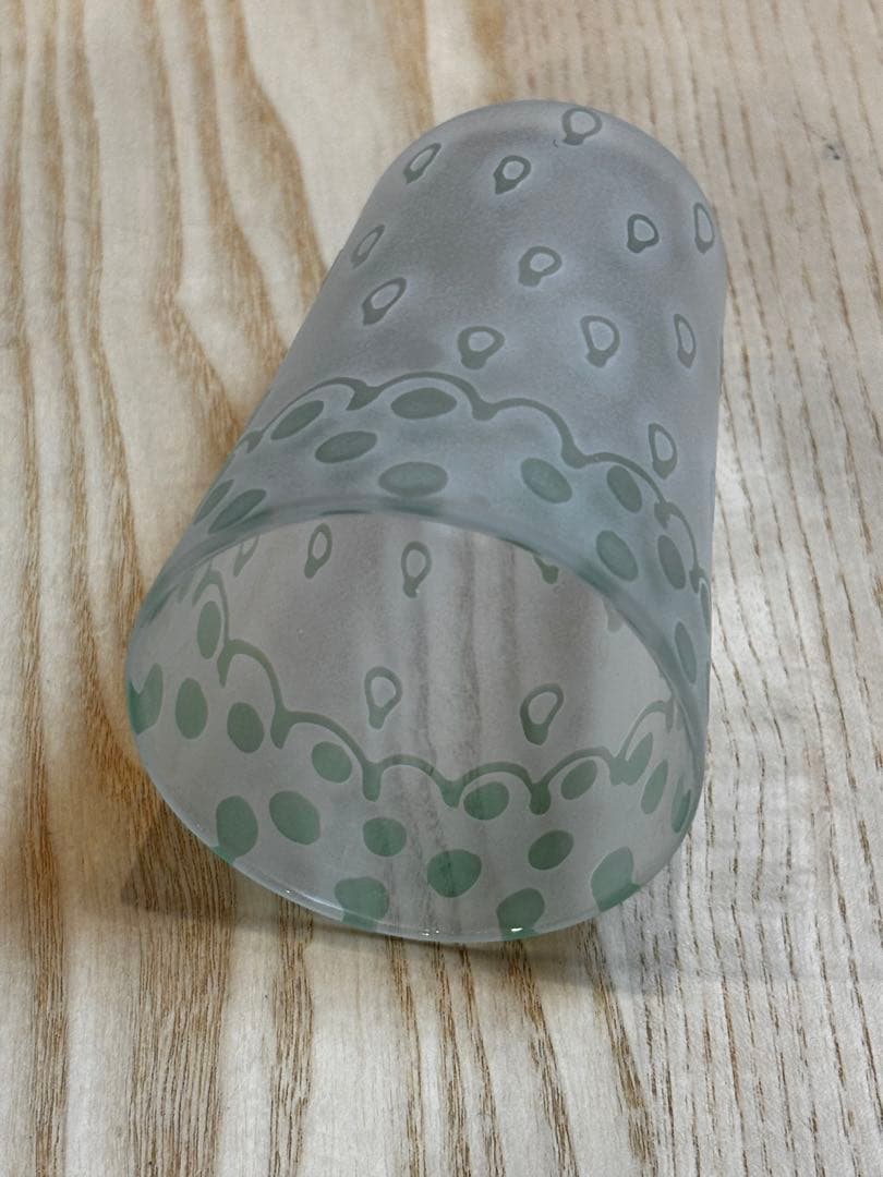 田子美紀さん　グラス　水色