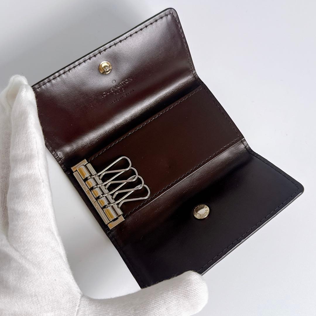 ルイ ヴィトン ヴェルニ ４連キーケース ミュルティクレ４ ビトン ビィトン