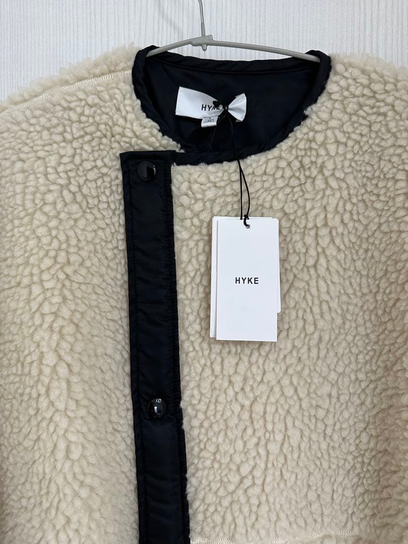HYKE新品紙タグ付き⭐️日本製ハイクボアロングコート軽量暖かいコート