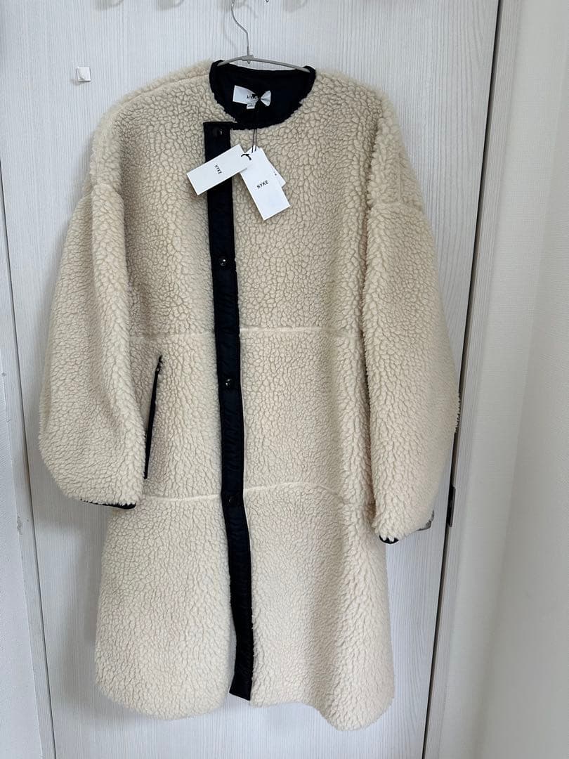 HYKE新品紙タグ付き⭐️日本製ハイクボアロングコート軽量暖かいコート