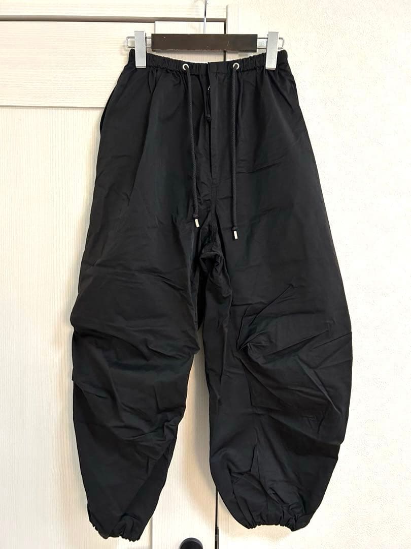 美品トゥデイフルボーイフレンドナイロンパンツ36黒　 emmiビームスボーイ