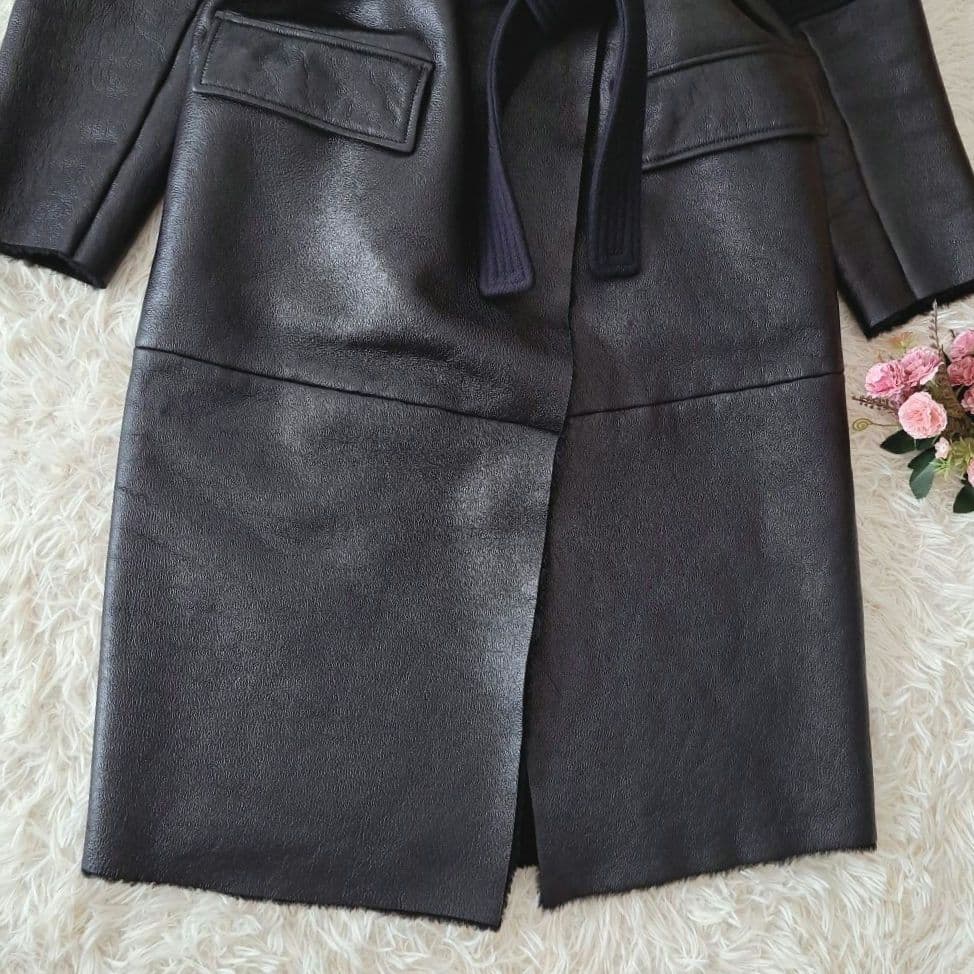 イタリア製 ブランカꕤ羊革 レザー ボア ドッキング ベルト付 ロングコート 黒