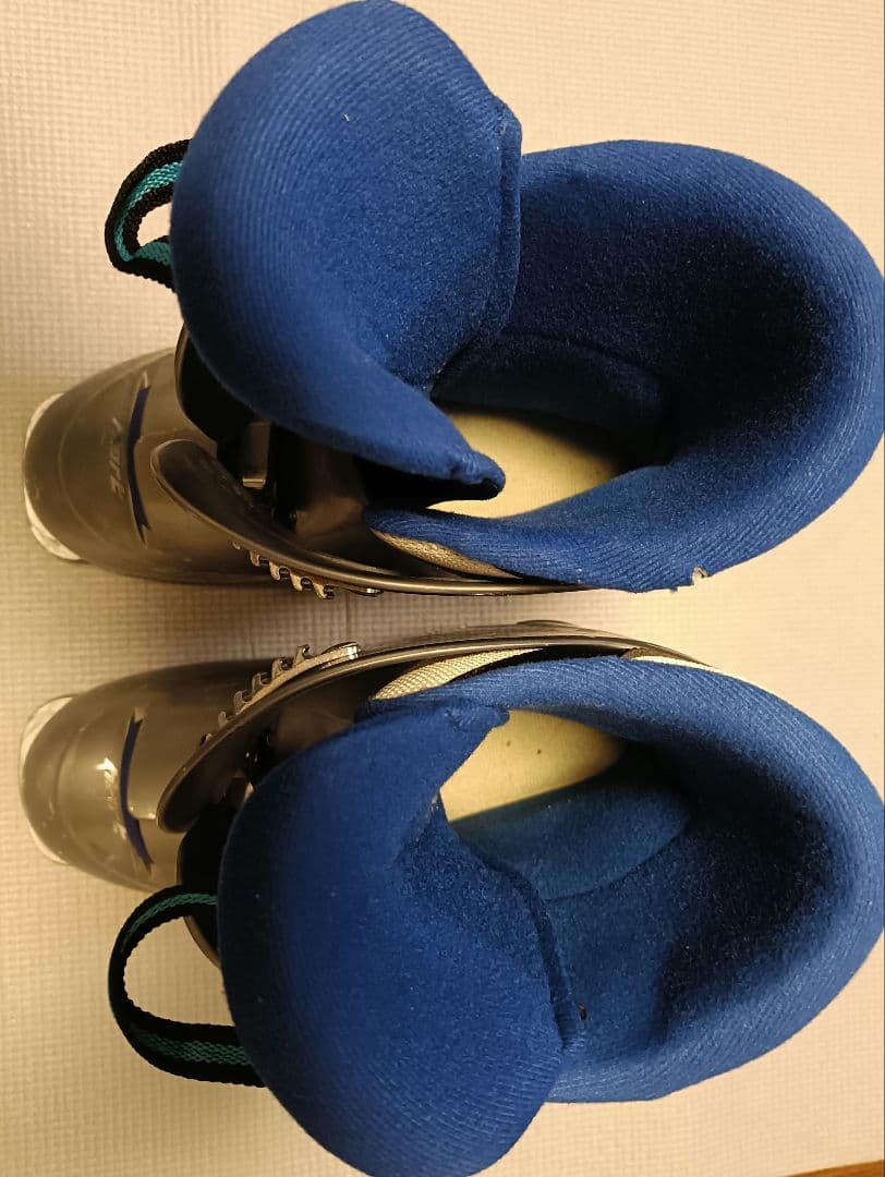 KAZAMA子供用スキー板セット スキー板116 スキーブーツ23 ストック付