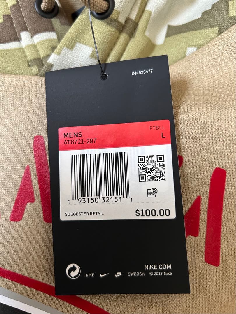 新品 アトランタ ファルコンズ Salute to Service パーカー