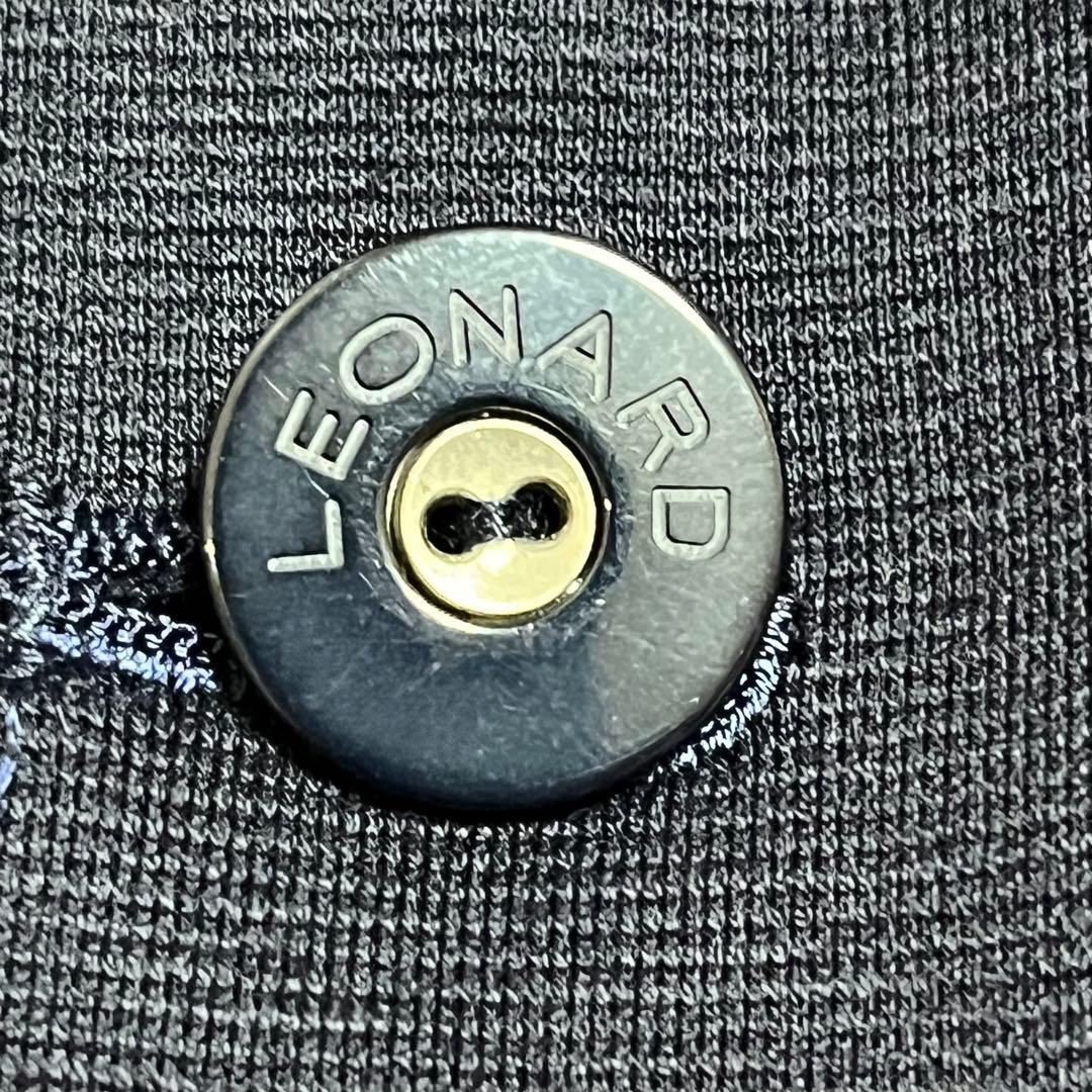 【美品】レオナール　テーラードジャケット　伸縮性　ロゴボタン　2B ネイビー　L