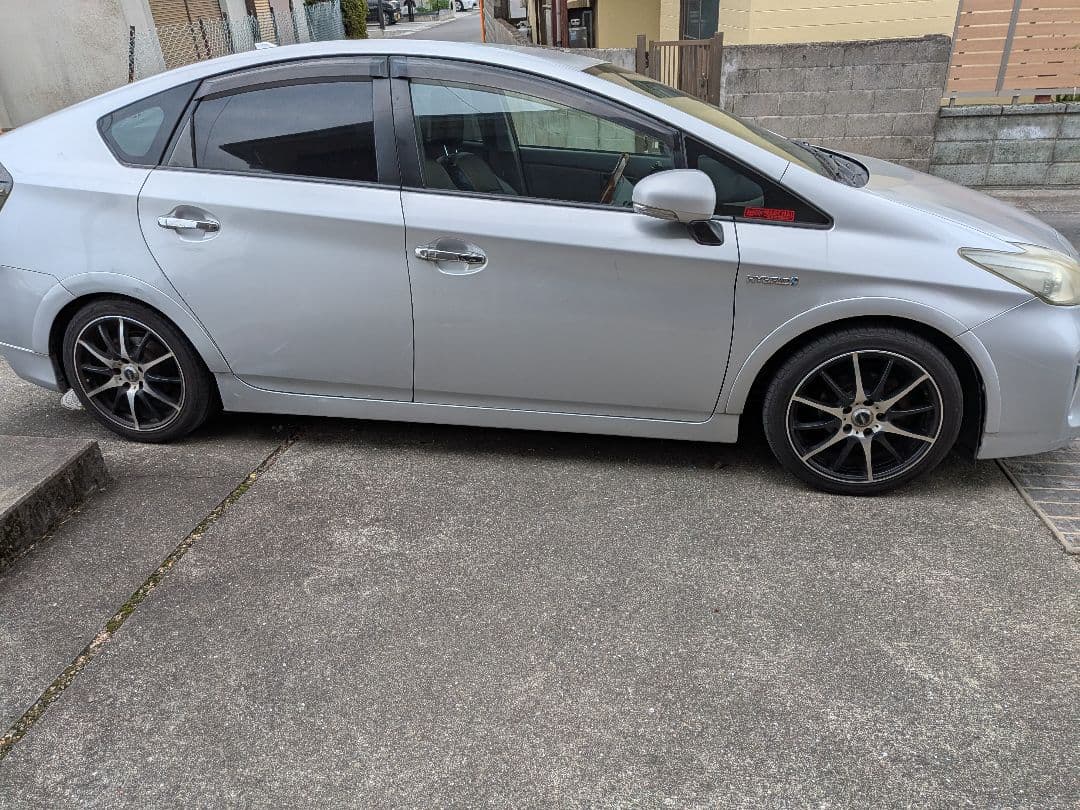 t*1様 30プリウスオーバーフェンダー？ZVW30PRIUS旧車カスタムUSD