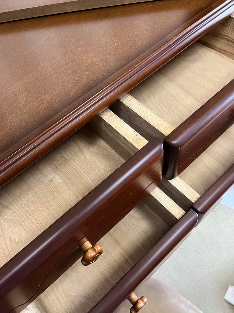 チェスト　キティちゃん　ブックスタンド付き