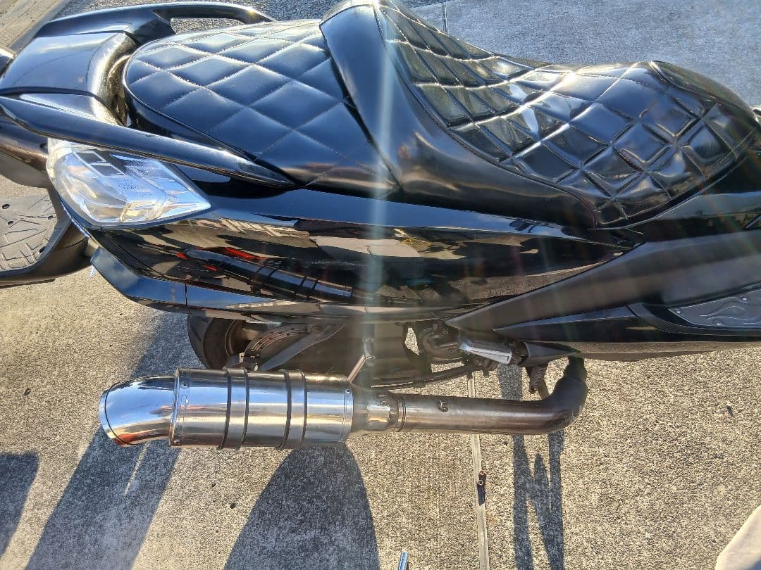 マジェスティー4d9　sg20j かち上げマフラー