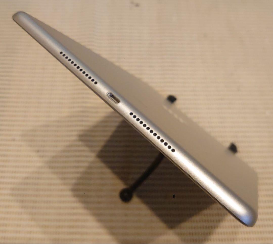 完動品SIMフリーiPad第7世代(A2198)本体32GB送料込4MDFV