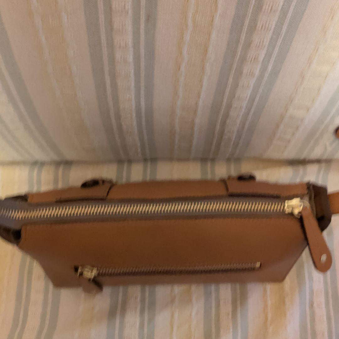 Dakota キューブ　ブラウンレザー ショルダーバッグ