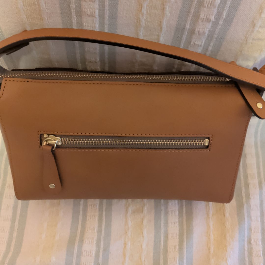 Dakota キューブ　ブラウンレザー ショルダーバッグ