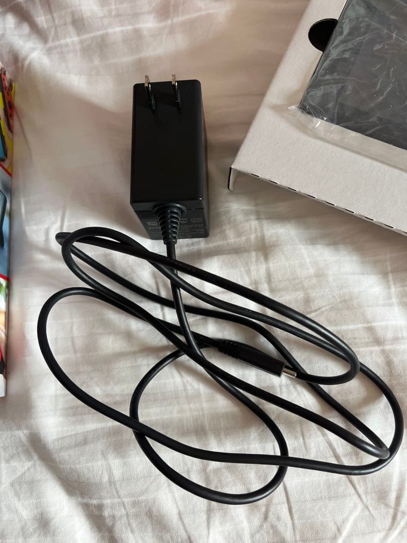 Switch 本体　ネオン