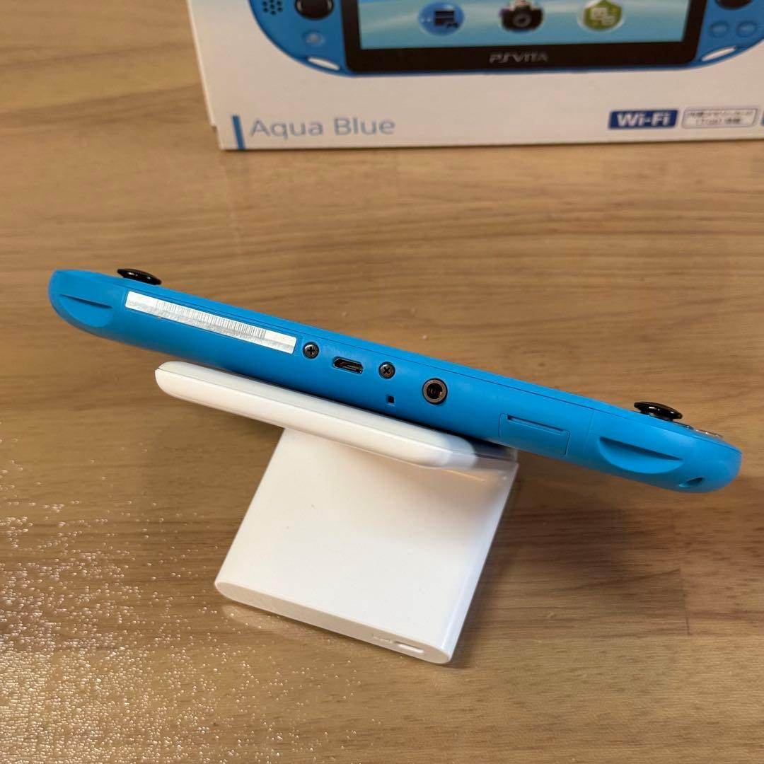 7-039 PSVITA PCH-2000 アクアブルー 箱付き