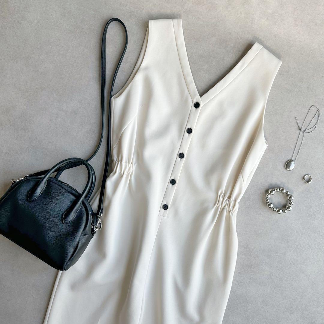 美品▲ebure エブール //オールインワン▲オールインワン　　オフホワイト