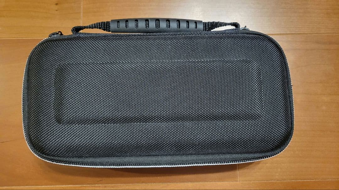 Nintendo　スイッチLite　コーラル　ソフト1本付