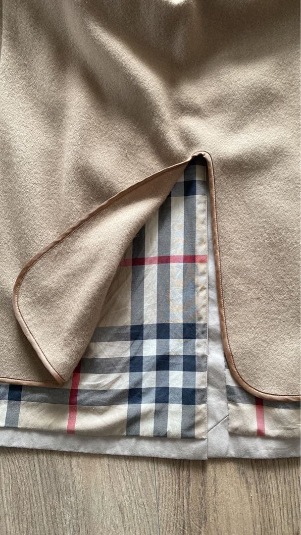 Burberry　トレンチコート　フード、首元のファー、裏地、取り外し可