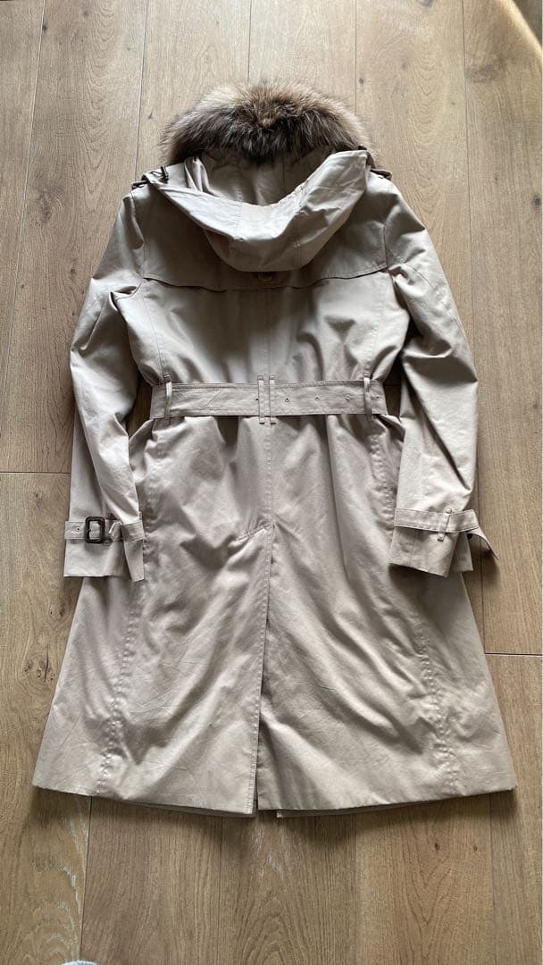 Burberry　トレンチコート　フード、首元のファー、裏地、取り外し可