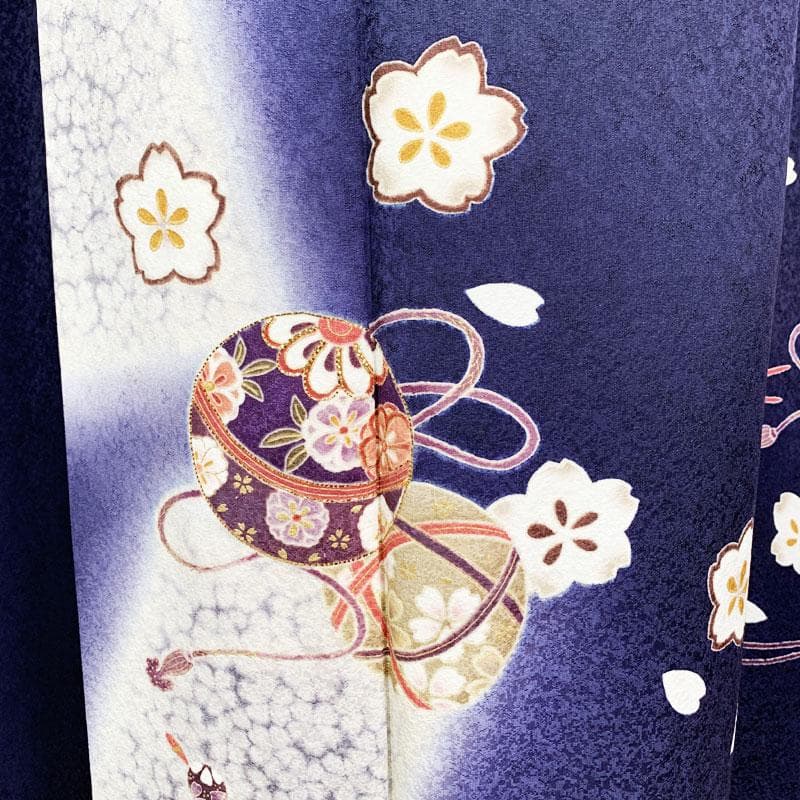 507z34☆振袖 高身長な方に 古典柄 金駒刺繍 毬 紺☆美品 成人式 結婚式