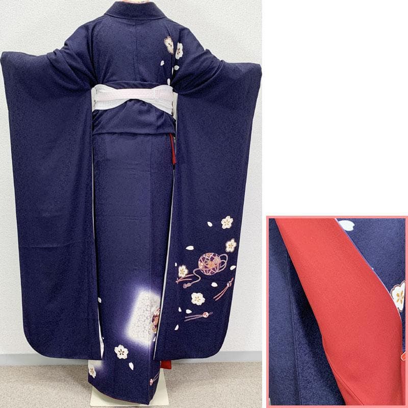 507z34☆振袖 高身長な方に 古典柄 金駒刺繍 毬 紺☆美品 成人式 結婚式