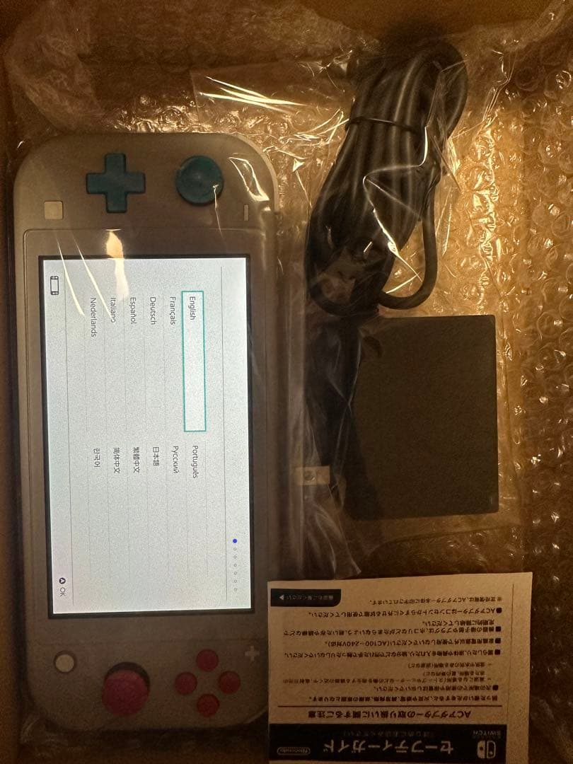 Nintendo Switch Lite ポケモンソードシールド