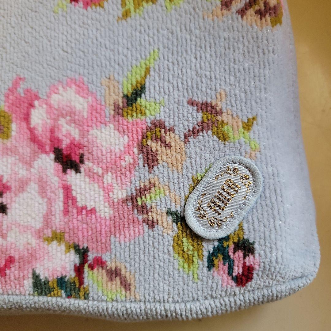 フェイラー　ローズ柄ジェルクッション厚型　座布団　40cm角