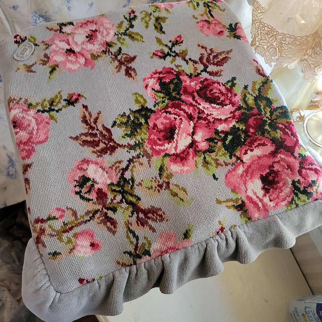 フェイラー　ローズ柄ジェルクッション厚型　座布団　40cm角