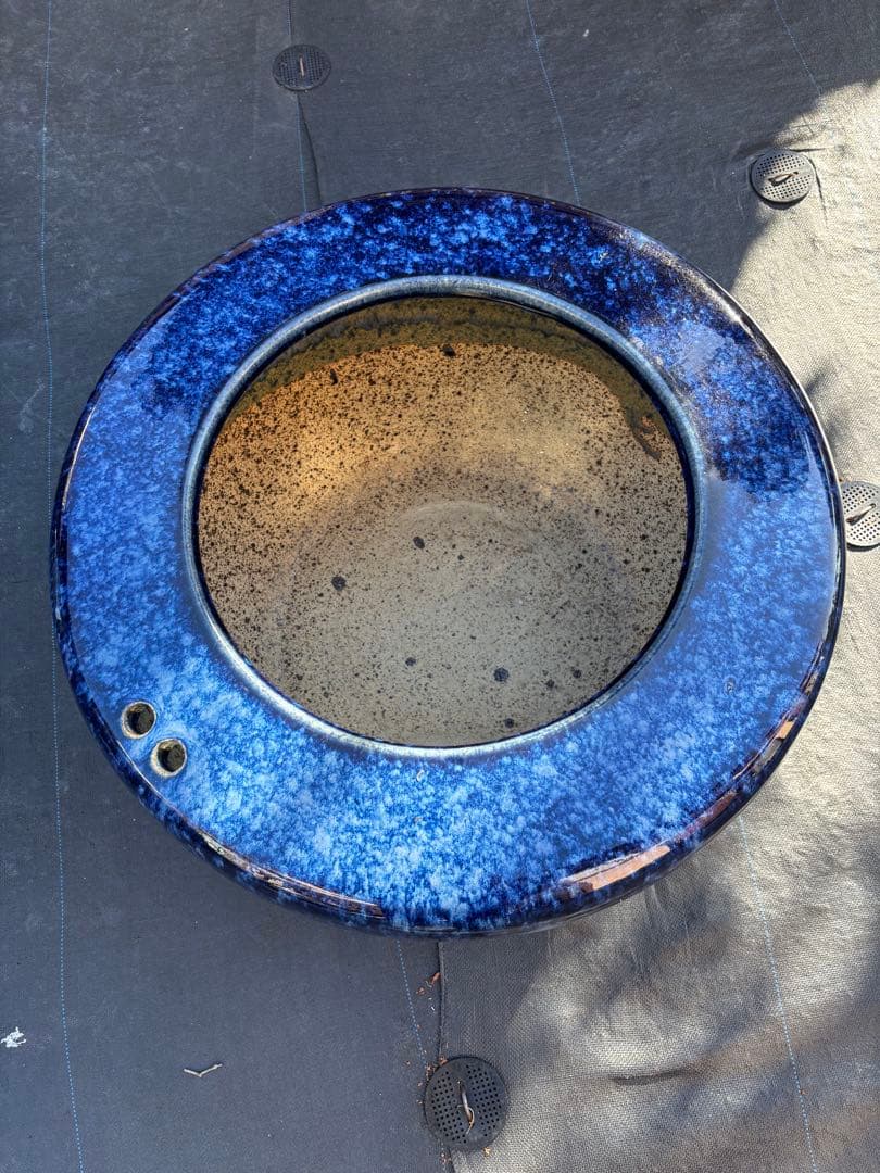 陶器　メダカ鉢・火鉢・花鉢