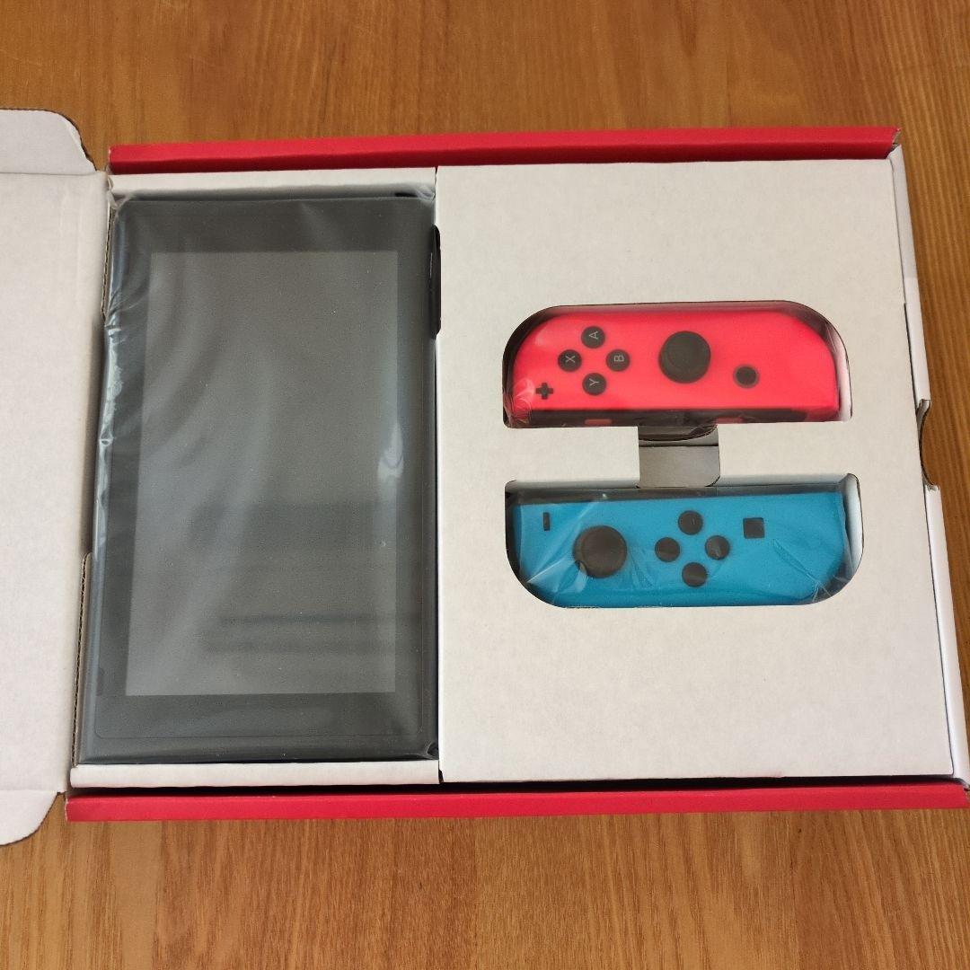 Nintendo Switch 本体（新品未使用）＆　収納バッグ（中古品）