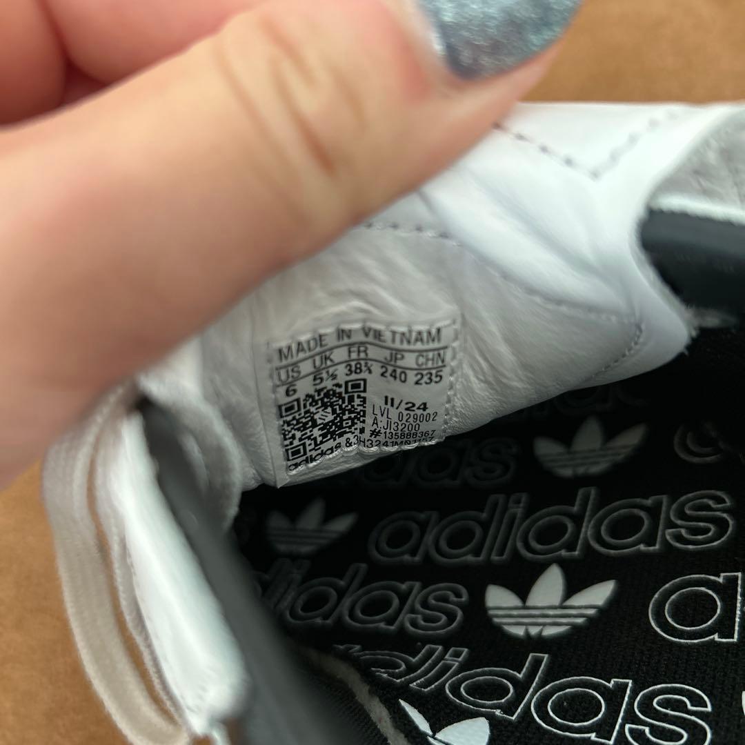 靴 adidas Originals Samba LT