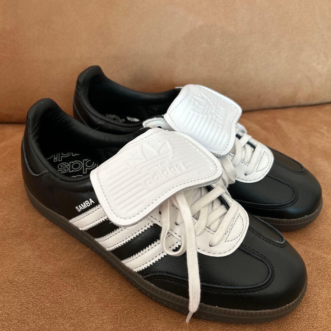 靴 adidas Originals Samba LT
