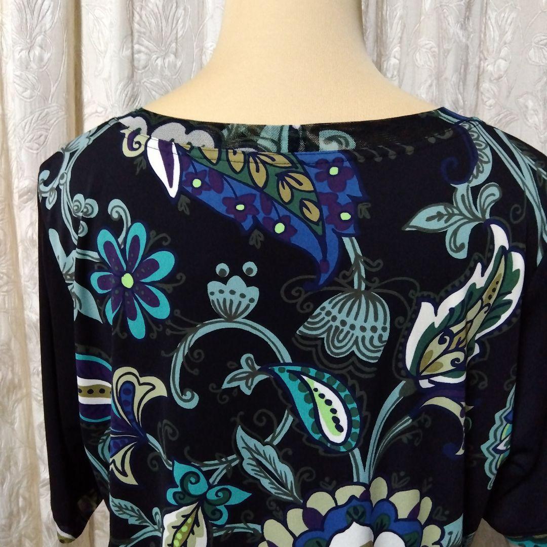 トクコの花柄チュニック