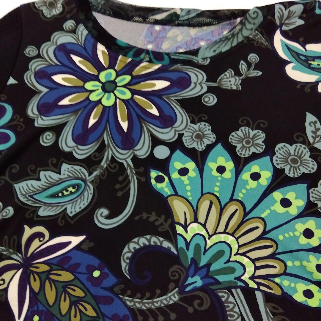 トクコの花柄チュニック