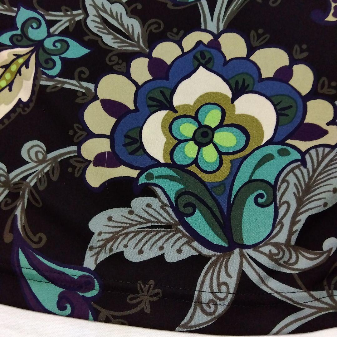 トクコの花柄チュニック