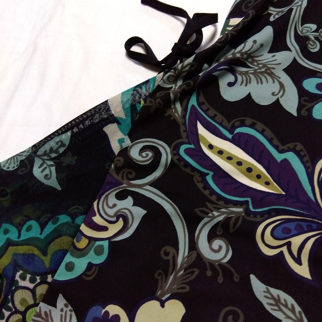 トクコの花柄チュニック