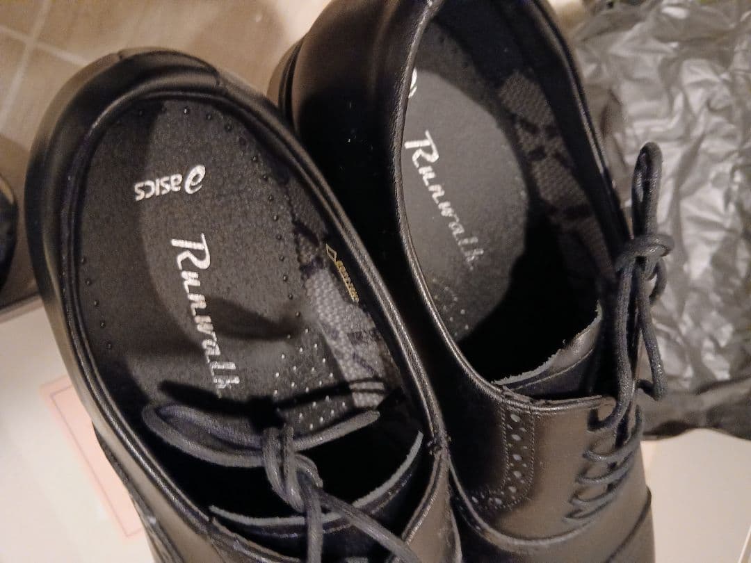 ASICSアシックス RUNWALK ランウォークゴアテックス　ブラック25.5