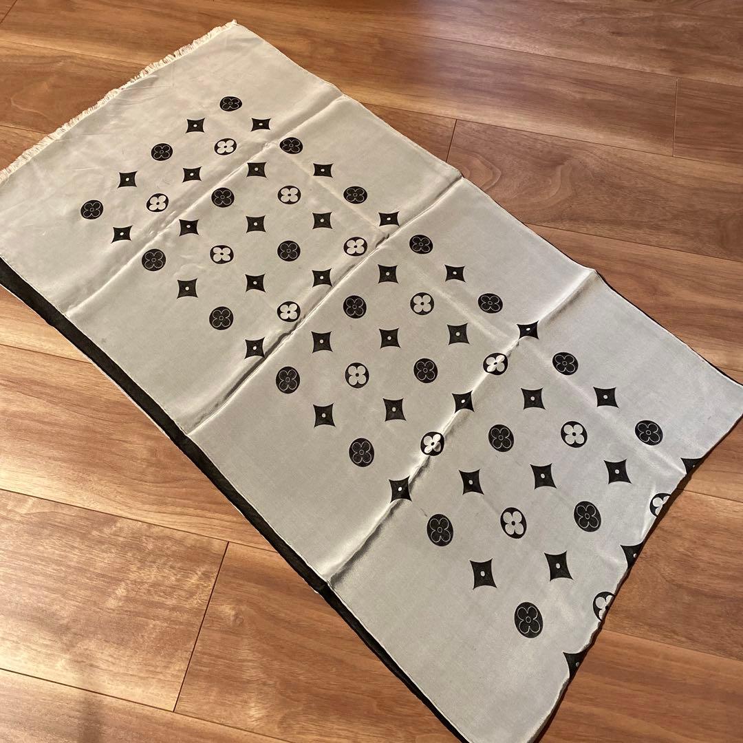 ヴィトン　本物　希少　ストール