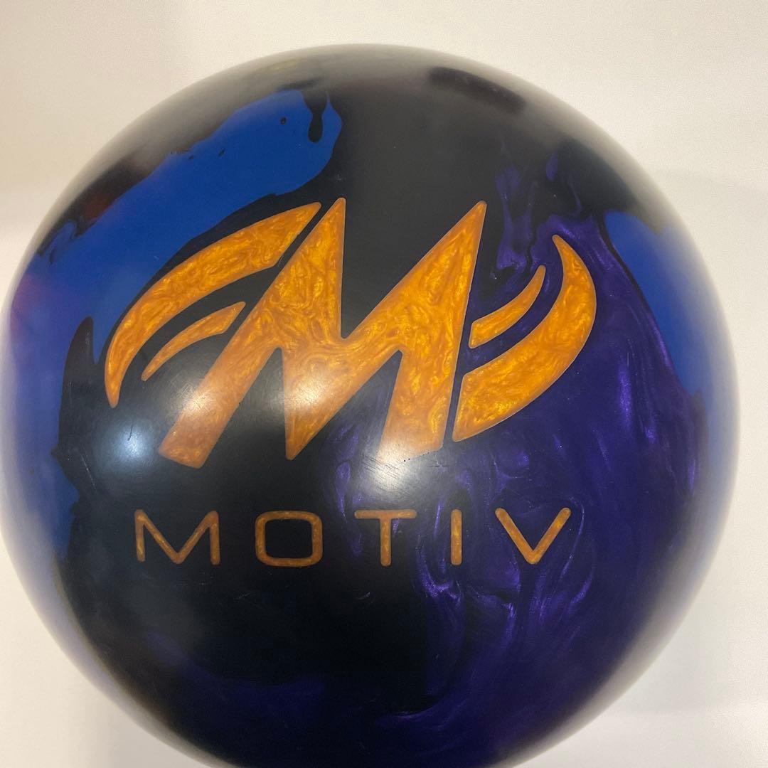 モーティブ　motive キングベノム　15ポンド　サムレス　ボウリング