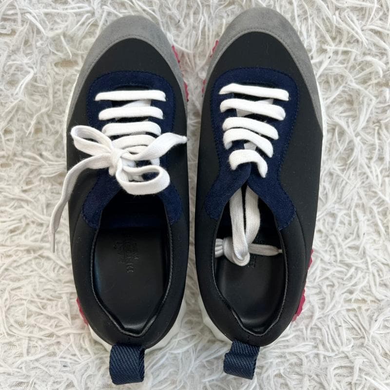 未使用 HERMES スニーカー バウンシング ブラック 37