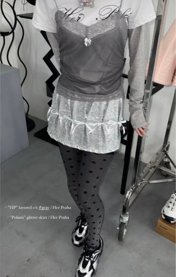 メ*ん様 litmus HP Glitter skirt