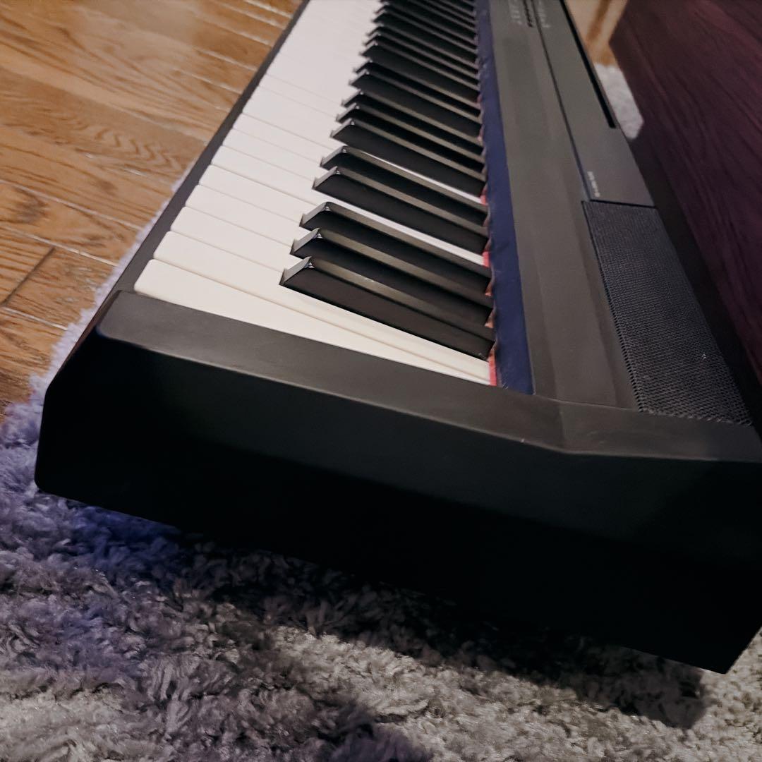 YAMAHA ヤマハ P-105 電子ピアノ　譜面台　ペダル付き