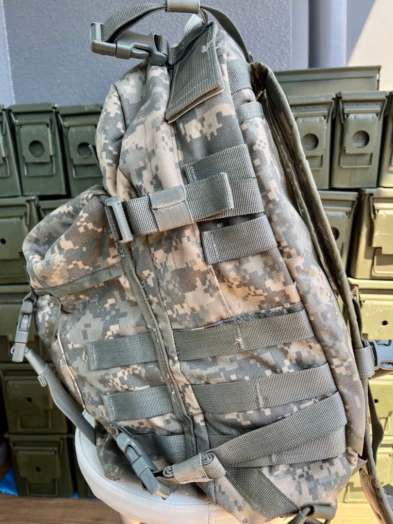 米軍放出品 未使用品 レア品MOLLE2アサルトパック リュック バックパック②